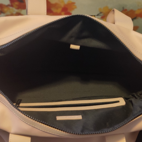 CALPAK Travel Bag - Picture 3 of 3